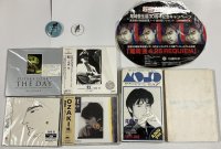 尾崎豊 グッズ CD ビデオ 本 缶バッジ 他 セット