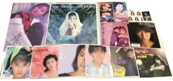 画像1: 中山美穂 シングルレコード CD カード シール ミニポスター セット (1)